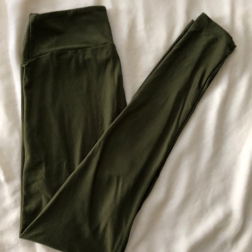 LulaRoe olive green leggings